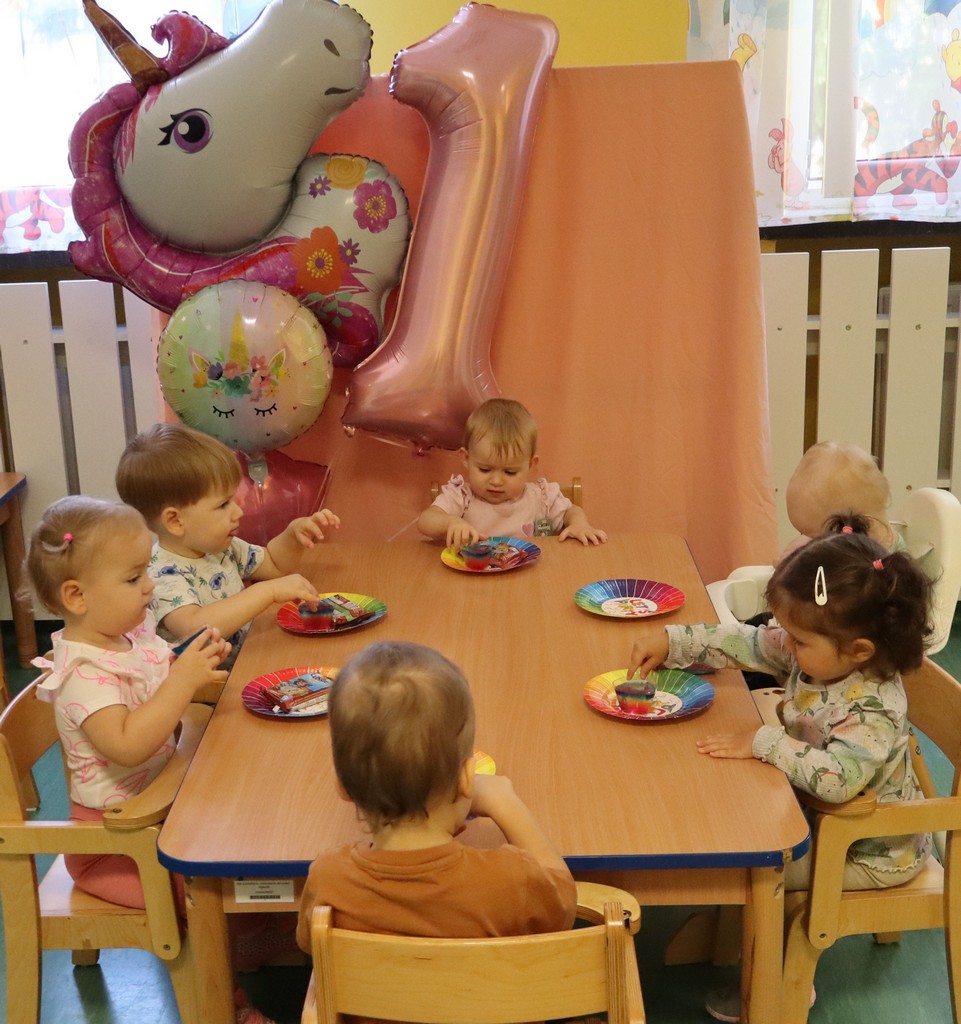 Urodziny w grupie Pszczółki