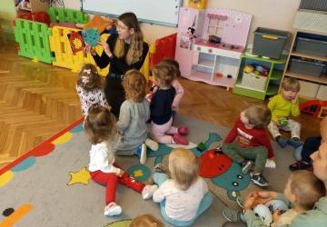 Wizyta Pań z Miejskiej Biblioteki Publicznej w Miejskim Żłobku nr 1 w Gorlicach