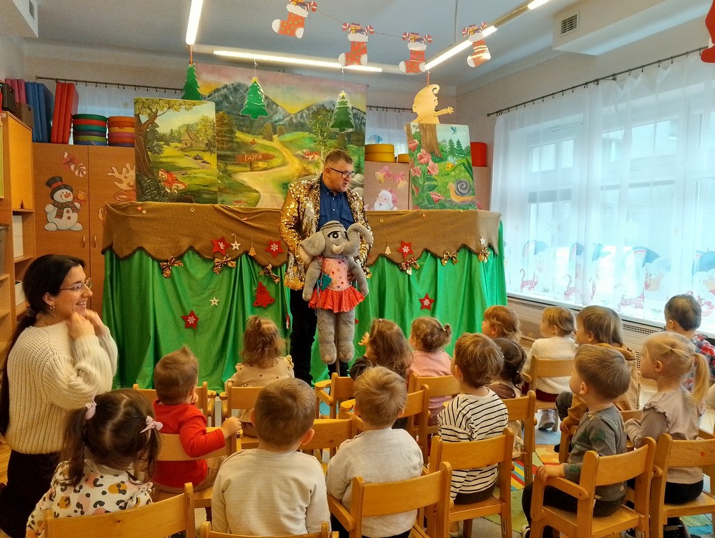 Wizyta teatru lalek w Miejskim Żłobku nr 1 w Gorlicach