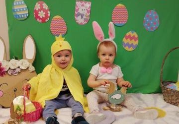 Wielkanocna sesja zdjęciowa w Miejskim Żłobku nr 2
